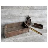 Crate, cigar box, pulley