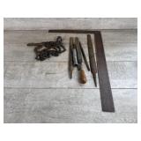 Files, square, and chainsaw chain
