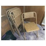 4 Folding Chairs and table