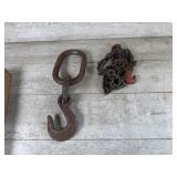 Swivel hook and chain