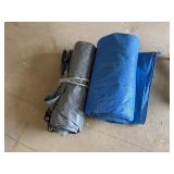 2 tarps