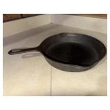 Griswold No.8 Cast Iron Pan