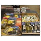Ratchet straps, paintbrushes adjustable,