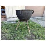 Black Cast Iron Kettle with Stand and Lid