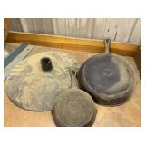 Stand and cast iron skillets
