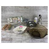 Salt and peeper shakers, bowls, ashtrays