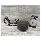 Scale, Tin, Horseshoe Art