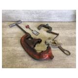 Pipe clamps