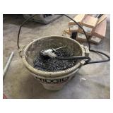 Ridgid pipe threading oiler with bucket