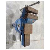 Large bench vise