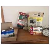 Brad nailer kit, light bulbs
