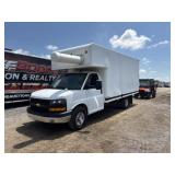 2021 Chevrolet Box Truck