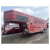 1994 Sundowner Two axle Horse trailer