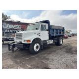 2001 International 4900 Dump Truck