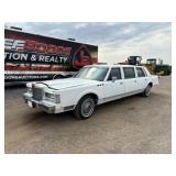 1988 Lincoln Town Car Limo
