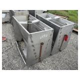 2 Double Sided Hog Feeders