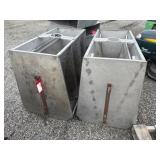 2 Double Sided Hog Feeders