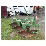 John Deere 3Pt 3-Bottom Plow