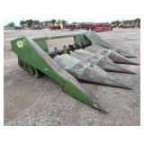 John Deere 444 Corn Head