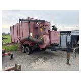 2002 American Road Leaf Vac Trailer