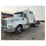 2001 International 9400 Semi