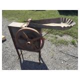 New Idea Corn Sheller