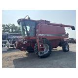 Case IH 2166 Combine