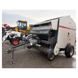 New Idea 486 Round Baler