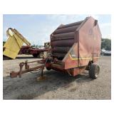 OMC  595 Roll Baler