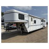2003 Merhow G43 Horse Trailer