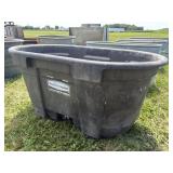 Rubbermaid Plastic 100 Gallon Stock Tank