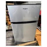 Whirlpool dorm size fridge-freezer