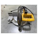 Dewalt 12in Compound Miter Saw