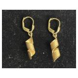 14K Gold Earings 1.4 DWT