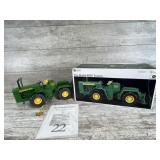 John Deere Die-Cast Model 8020 Tractor 1/16 Scale