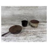 Cast Iron Skillet, Pot, Kettle