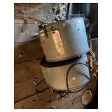 2 blower fans