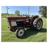 International 484 Tractor