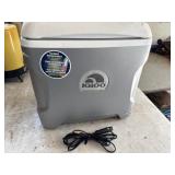 Igloo plug in cooler