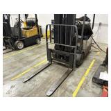 Crown electric warehouse forklift