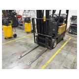 Yale propane warehouse forklift