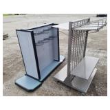 2 Shelves