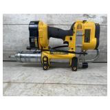 DeWalt Cordless Grease Gun