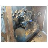 Quincy 200 gallon air compressor