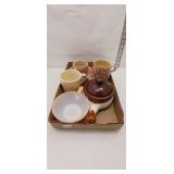 Assorted Vintage Kitchenware Lot