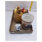 Cracker Barrel & Farmhouse Kitchen Collectibles