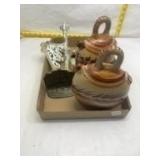 Mexican Pottery & Decorative Lot