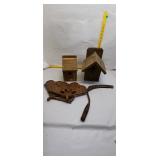 Rustic Garden Lot: Birdhouses, Metal Dï¿½cor, & Sick