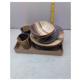 Better Homes & Gardens Dinnerware Set - Brown/Tan/