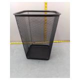 MindReader Black Mesh Wastebasket